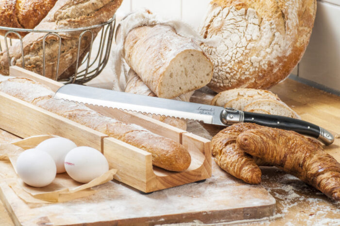 Brotmesser mit Baguette Servierbrett - Laguiole Premium
