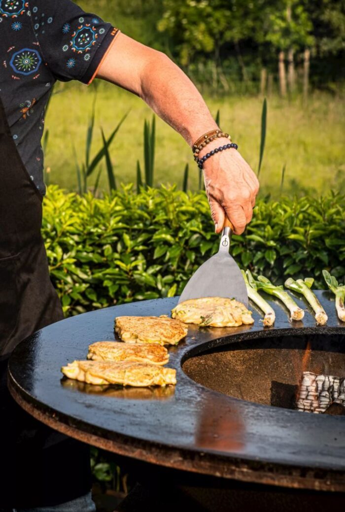 Forged BBQ Plancha Spatel